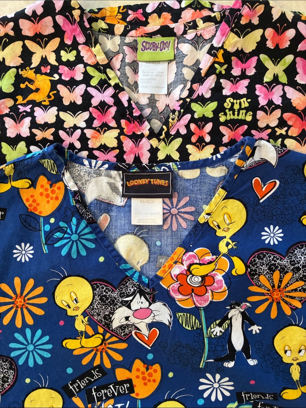 Nurse Tops Set of 2 - Scooby Doo/Looney Toons XS